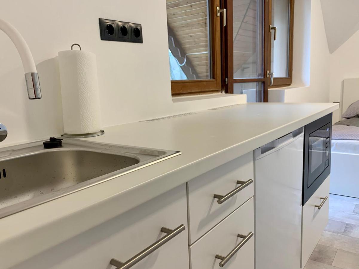 Var-Lak Apartman Eger Eksteriør billede