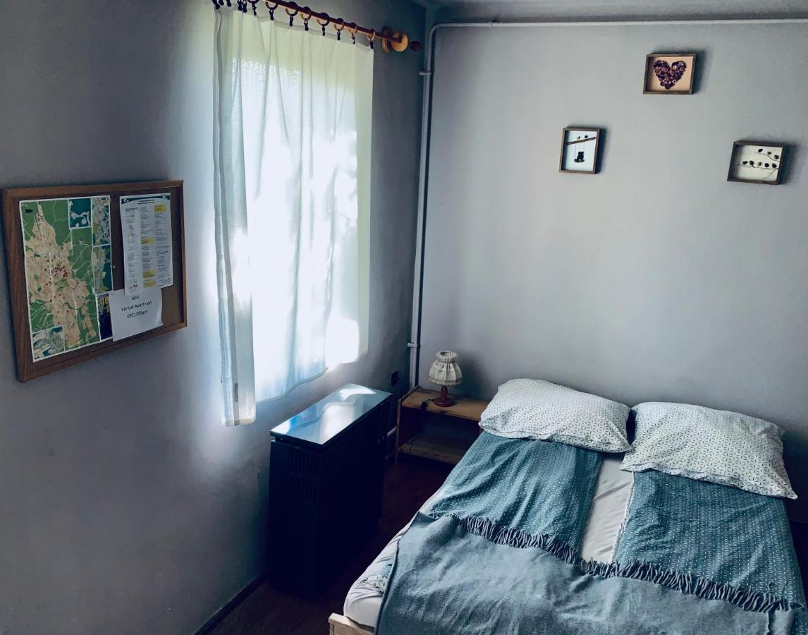 Var-Lak Apartman Eger Eksteriør billede